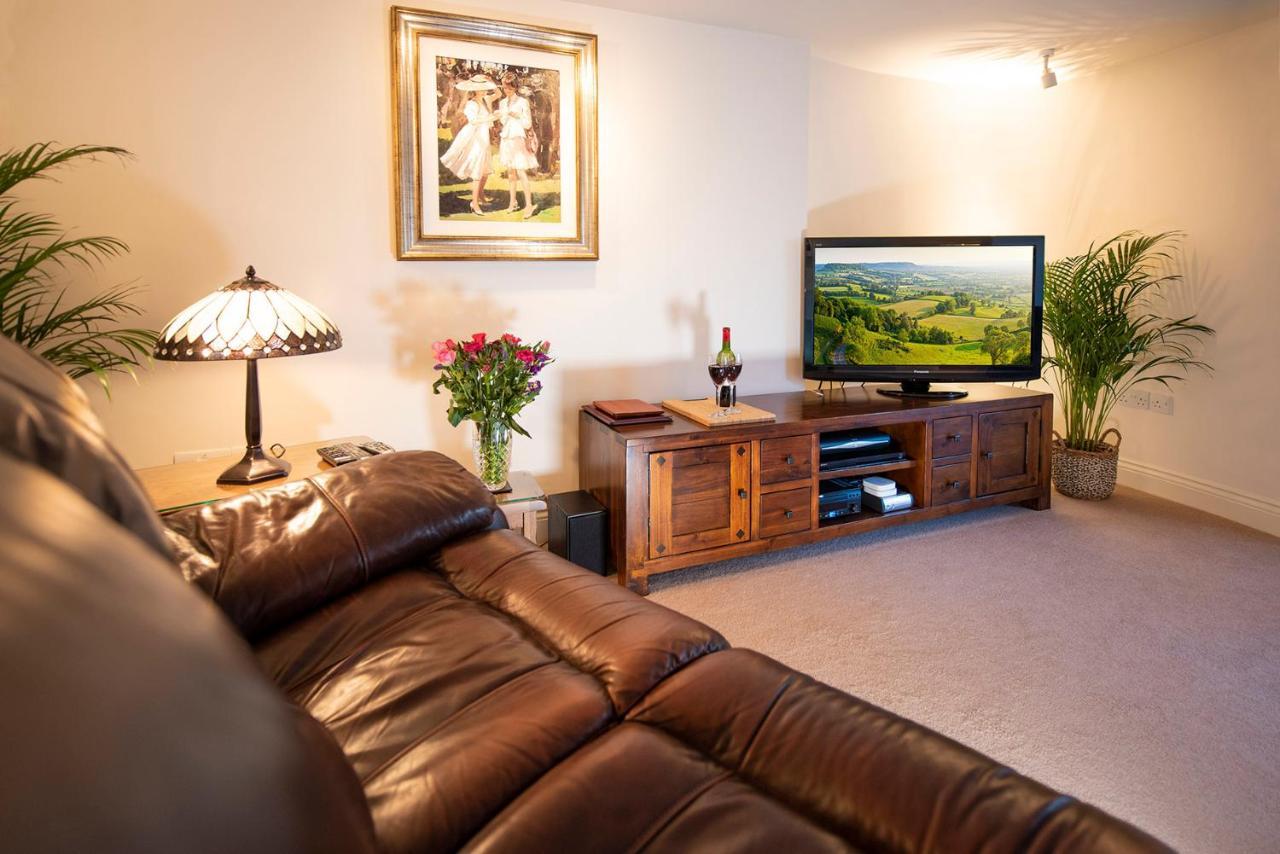Oberon River View Apartment Bourton-on-the-Water Ngoại thất bức ảnh